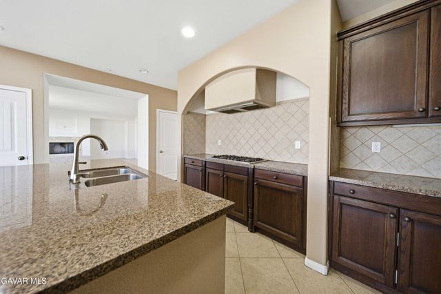 6778 Serrano Avenue, Hesperia, CA 92345