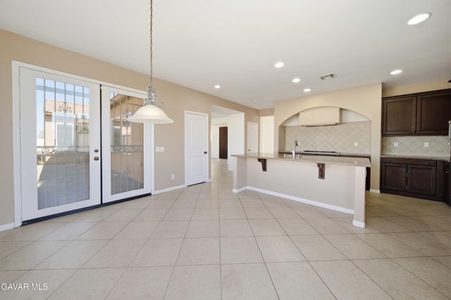 6778 Serrano Avenue, Hesperia, CA 92345