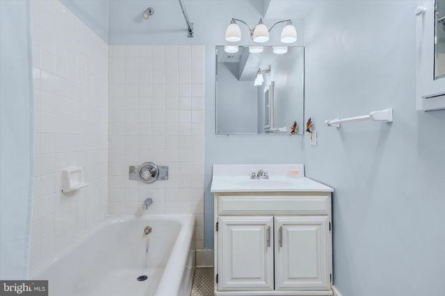 2315 MACDONOUGH RD, Wilmington, DE 19805