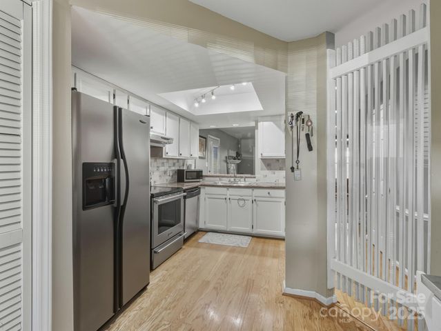 5215 Amity Springs Drive, Charlotte, NC 28212