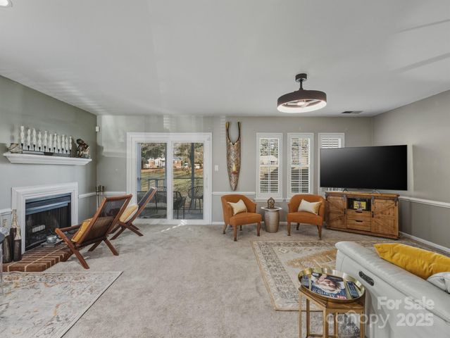 5215 Amity Springs Drive, Charlotte, NC 28212