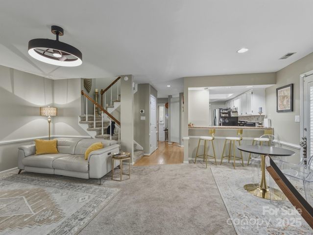 5215 Amity Springs Drive, Charlotte, NC 28212