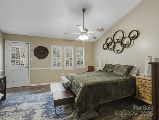 5215 Amity Springs Drive, Charlotte, NC 28212