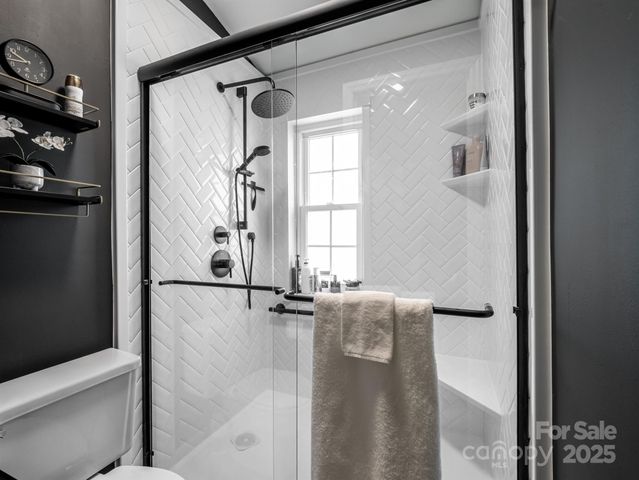 5215 Amity Springs Drive, Charlotte, NC 28212