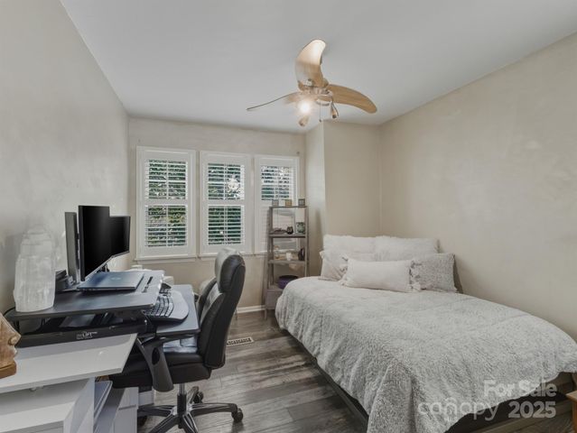 5215 Amity Springs Drive, Charlotte, NC 28212