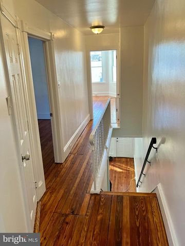 227 S BROADWAY, Gloucester City, NJ 08030