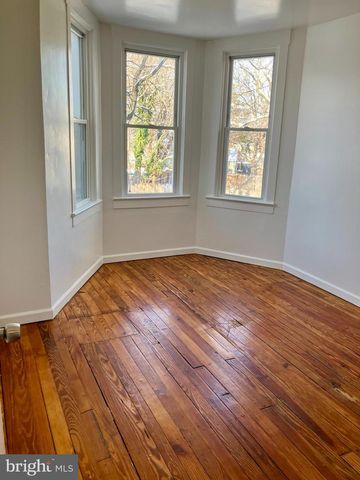 227 S BROADWAY, Gloucester City, NJ 08030