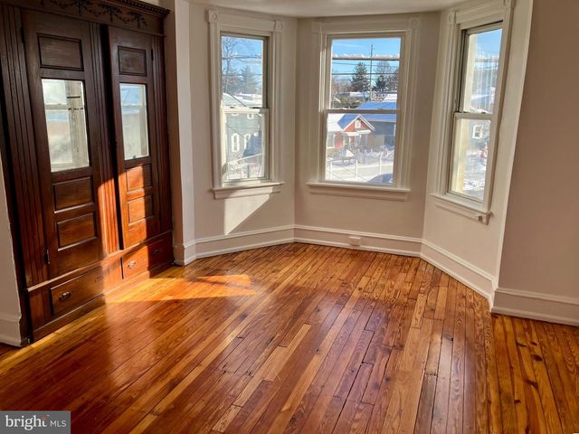 227 S BROADWAY, Gloucester City, NJ 08030