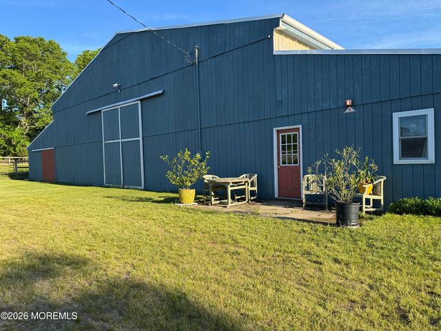 335 Ramtown Greenville Road, Howell, NJ 07731