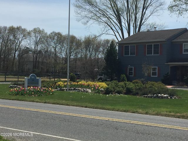 335 Ramtown Greenville Road, Howell, NJ 07731
