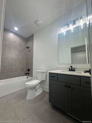 6978 Colony Drive, West Bloomfield Charter Township, MI 48323