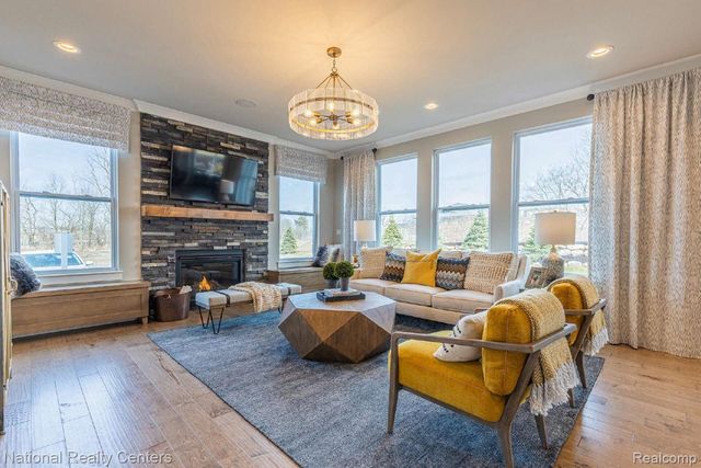 6978 Colony Drive, West Bloomfield Charter Township, MI 48323