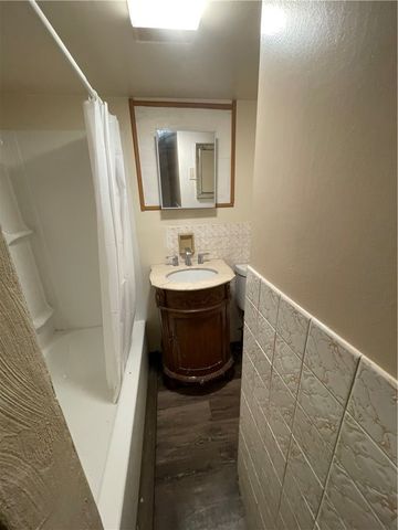 1511 Scott St, Mckeesport, PA 15132