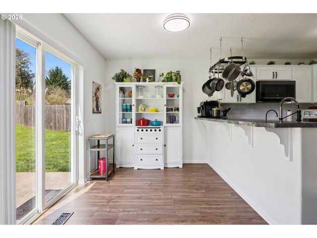 2855 5TH St, Columbia City, OR 97018