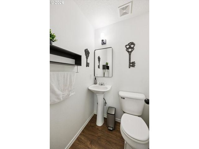 2855 5TH St, Columbia City, OR 97018