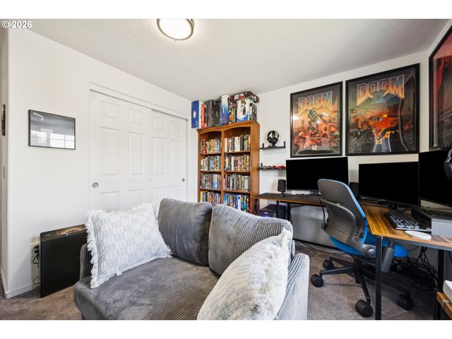 2855 5TH St, Columbia City, OR 97018