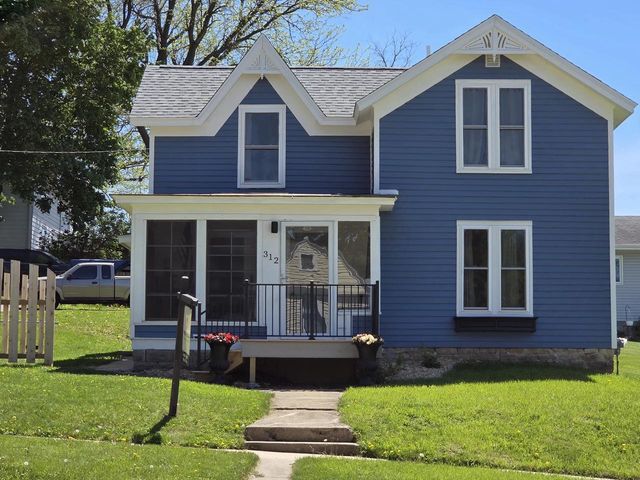 312 W Florence Street, Cambria, WI 53923
