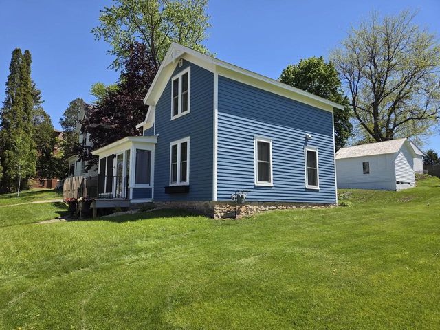 312 W Florence Street, Cambria, WI 53923