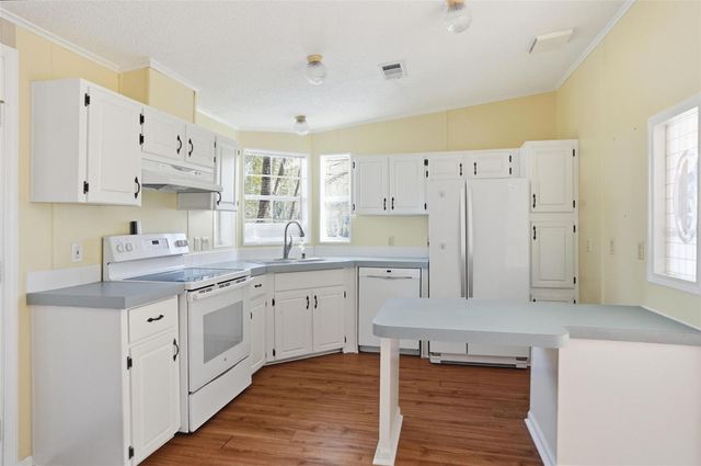 16330 DAVISTON LANE, Brooksville, FL 34601