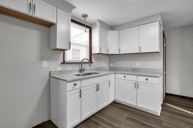 1037 E 18th Avenue, Columbus, OH 43211