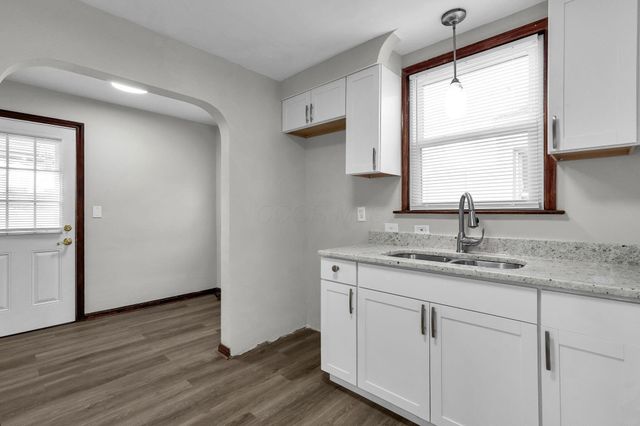 1037 E 18th Avenue, Columbus, OH 43211