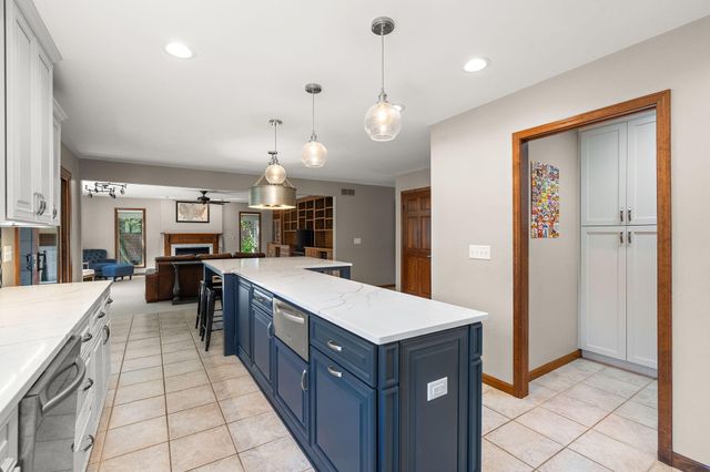 600 Morningside Drive, Crown Point, IN 46307