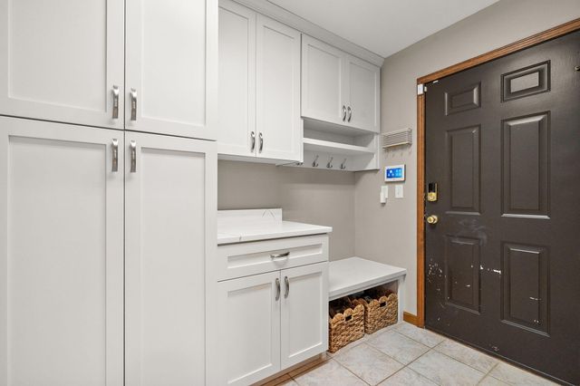 600 Morningside Drive, Crown Point, IN 46307