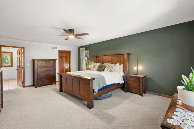 600 Morningside Drive, Crown Point, IN 46307