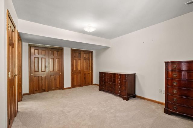 600 Morningside Drive, Crown Point, IN 46307
