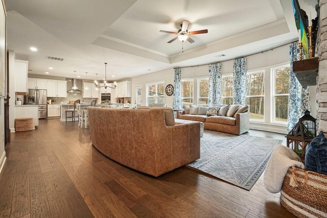 207 Milton Overlook Pass, Woodstock, GA 30188