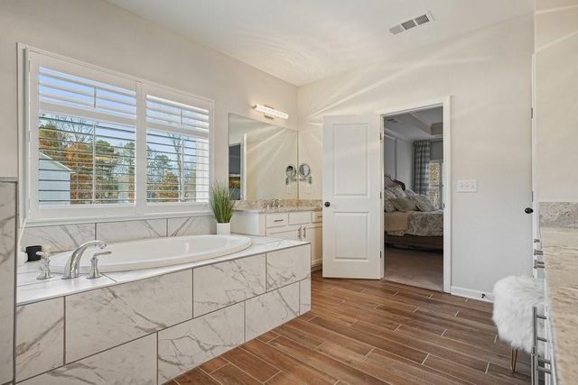 207 Milton Overlook Pass, Woodstock, GA 30188