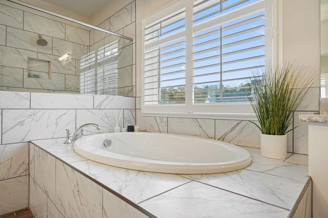 207 Milton Overlook Pass, Woodstock, GA 30188