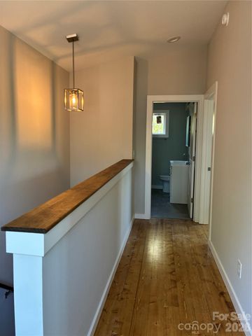 112 Lager Lane, Asheville, NC 28806