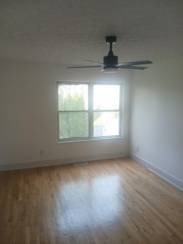 875 Briaro Street, Reynoldsburg, OH 43068