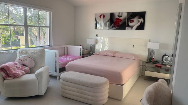 11460 SW 73rd St, Miami, FL 33173