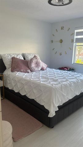 11460 SW 73rd St, Miami, FL 33173