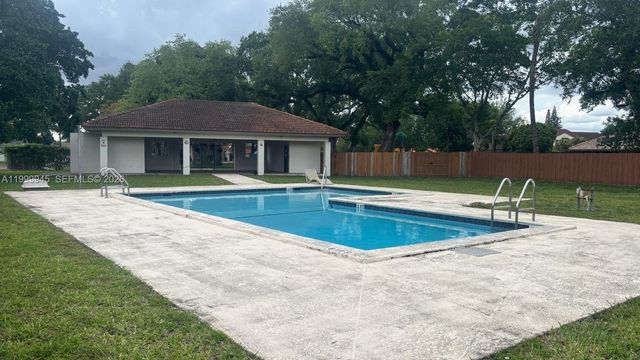 11460 SW 73rd St, Miami, FL 33173