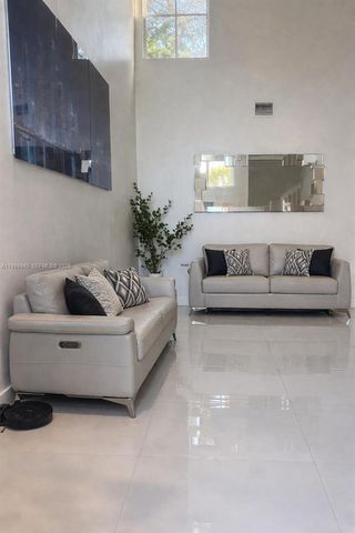 11460 SW 73rd St, Miami, FL 33173