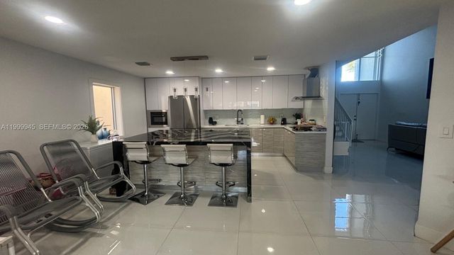 11460 SW 73rd St, Miami, FL 33173