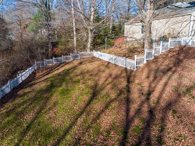 58 Sill Lane, Old Lyme, CT 06371