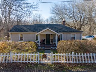 58 Sill Lane, Old Lyme, CT 06371