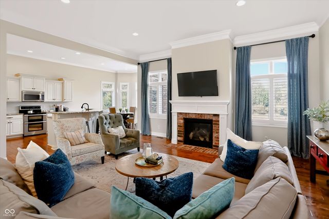 1812 Golden Field Drive, Greenwood, IN 46143
