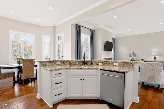 1812 Golden Field Drive, Greenwood, IN 46143