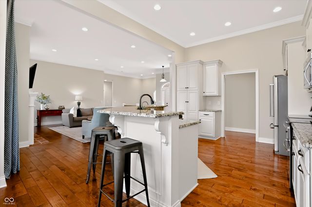 1812 Golden Field Drive, Greenwood, IN 46143