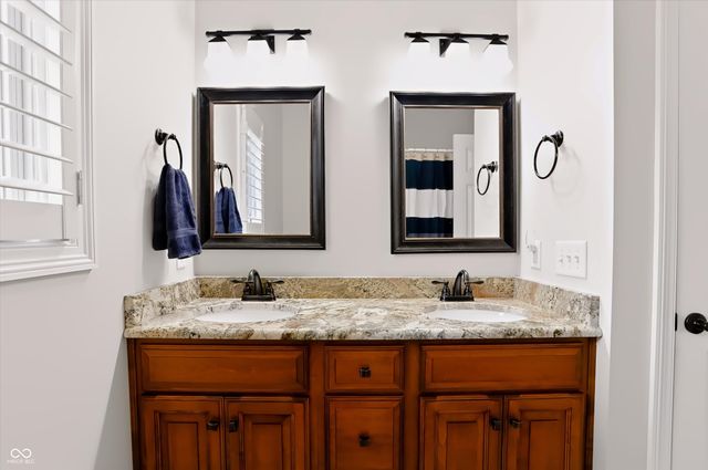 1812 Golden Field Drive, Greenwood, IN 46143