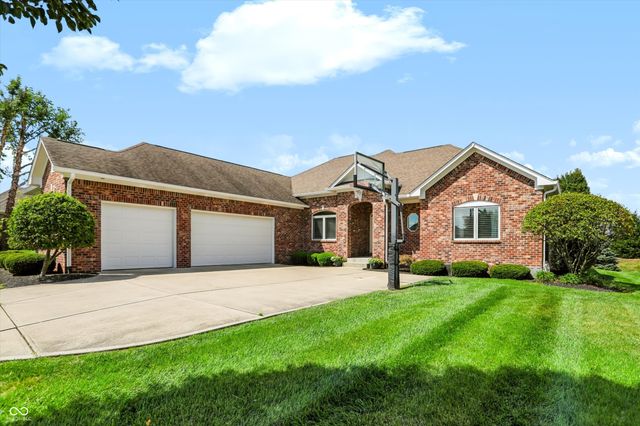 1812 Golden Field Drive, Greenwood, IN 46143