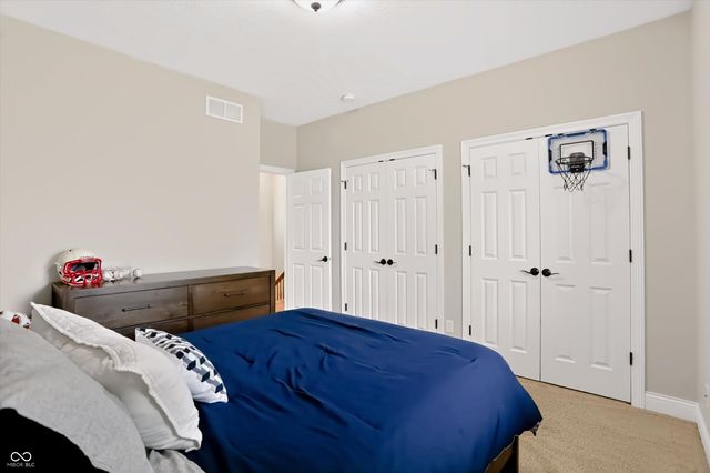 1812 Golden Field Drive, Greenwood, IN 46143