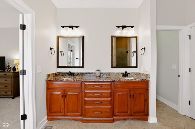 1812 Golden Field Drive, Greenwood, IN 46143