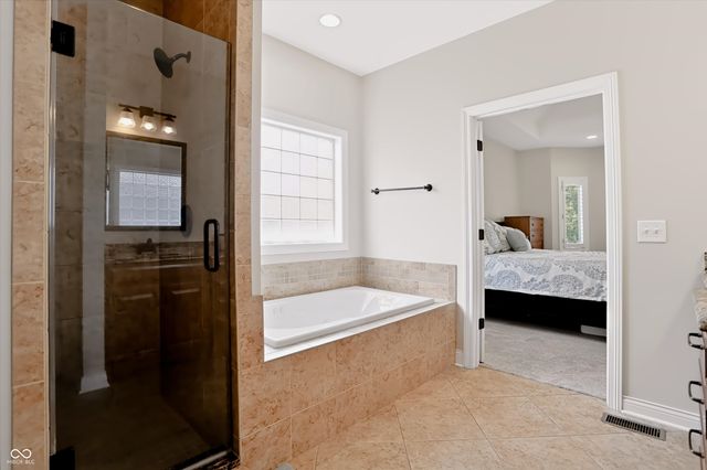 1812 Golden Field Drive, Greenwood, IN 46143