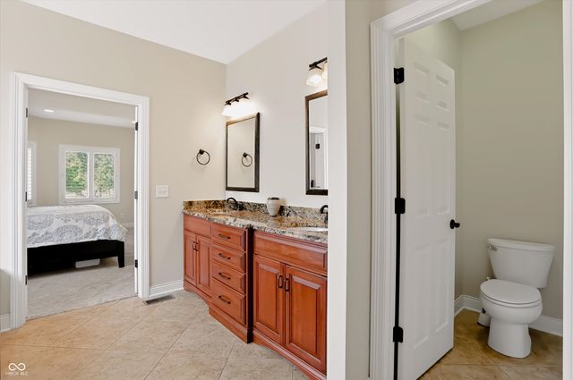 1812 Golden Field Drive, Greenwood, IN 46143